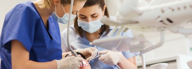 Descrição do cargo de assistente de dentista