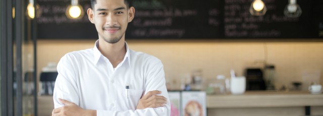 Descripción del puesto de asistente de dirección para restaurante